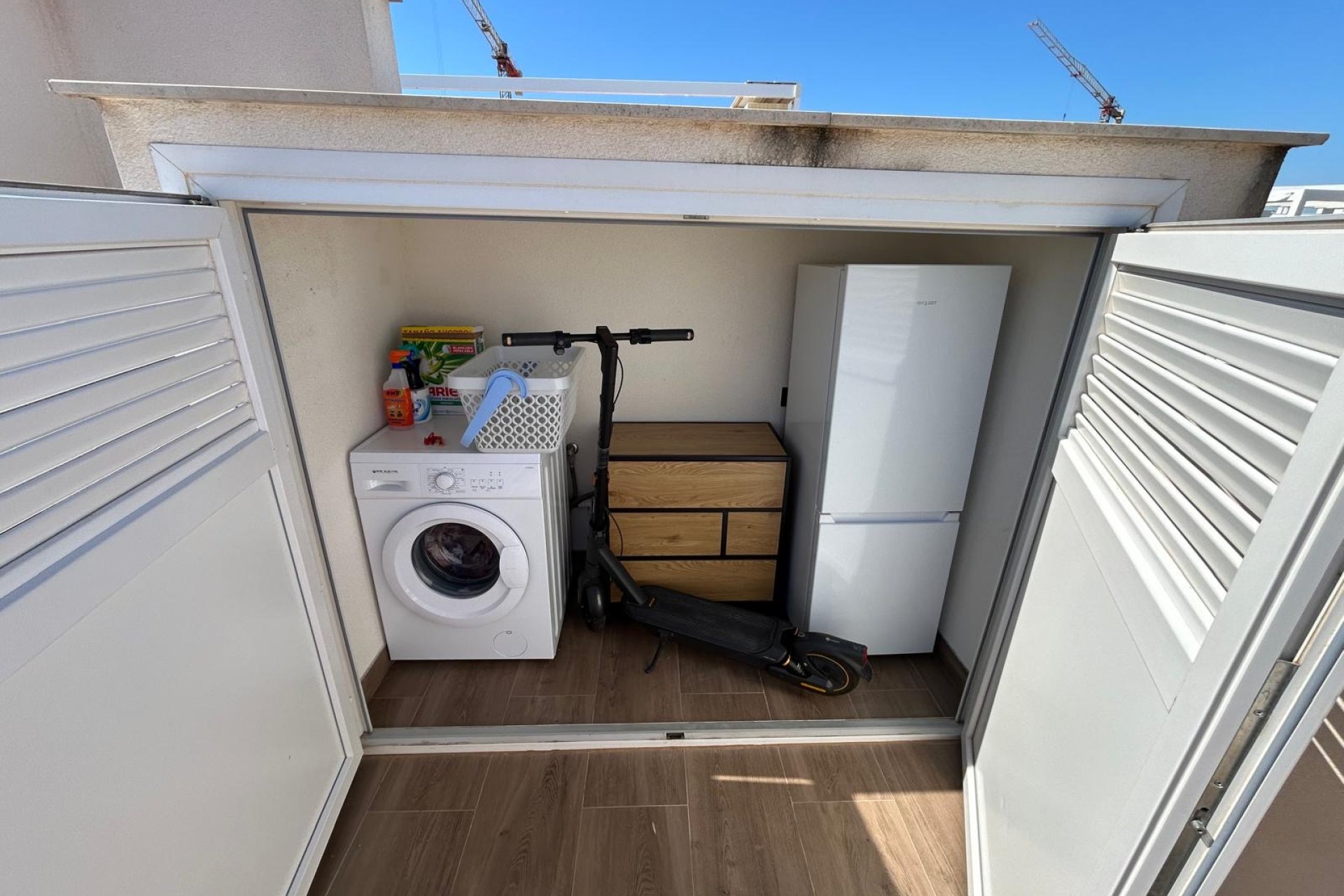 Nowy budynek - Daszek - Torrevieja