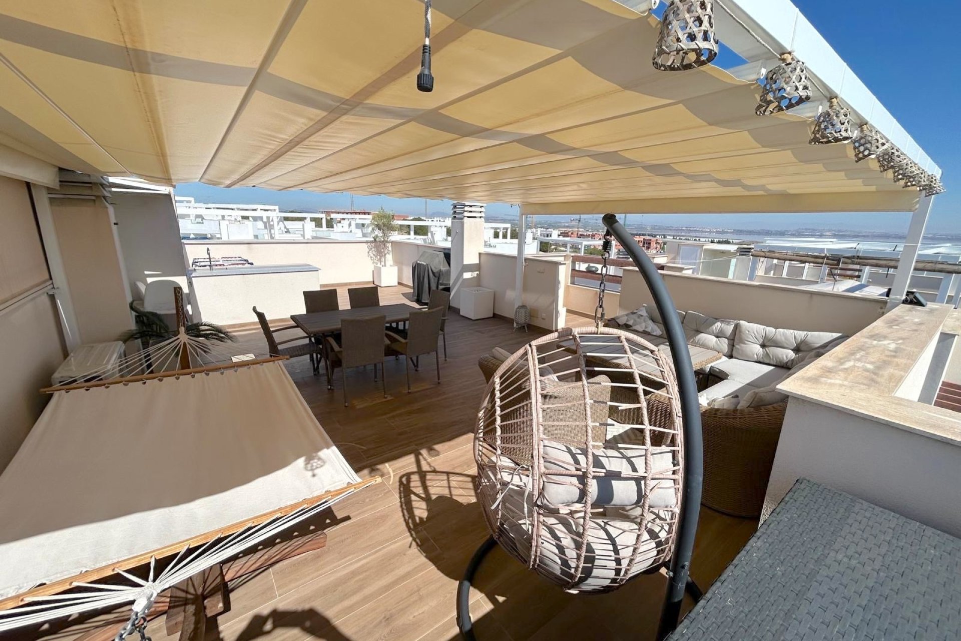 Nowy budynek - ground-floor - Torrevieja