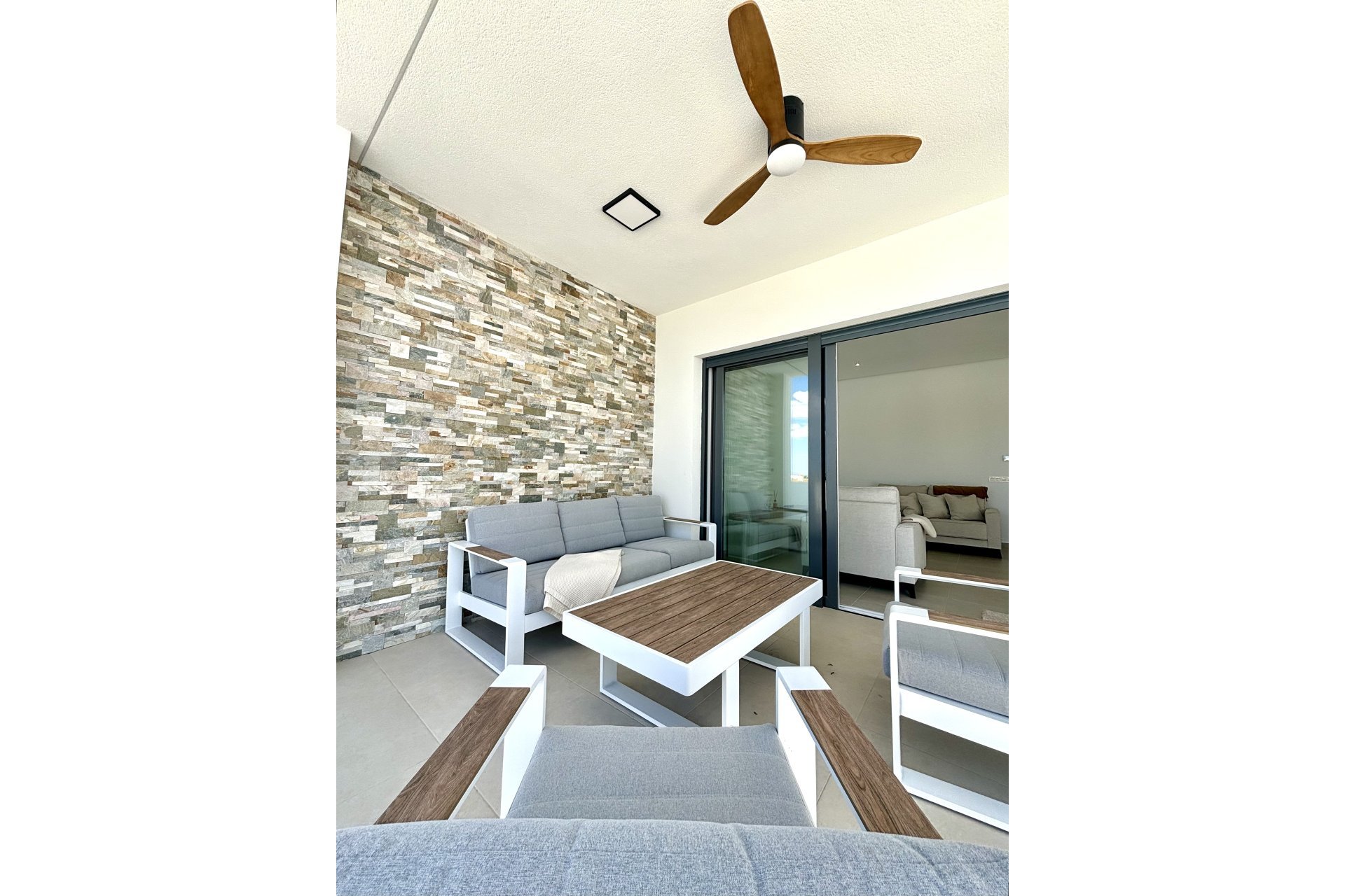 Nowy budynek - Kamienica - Benijofar