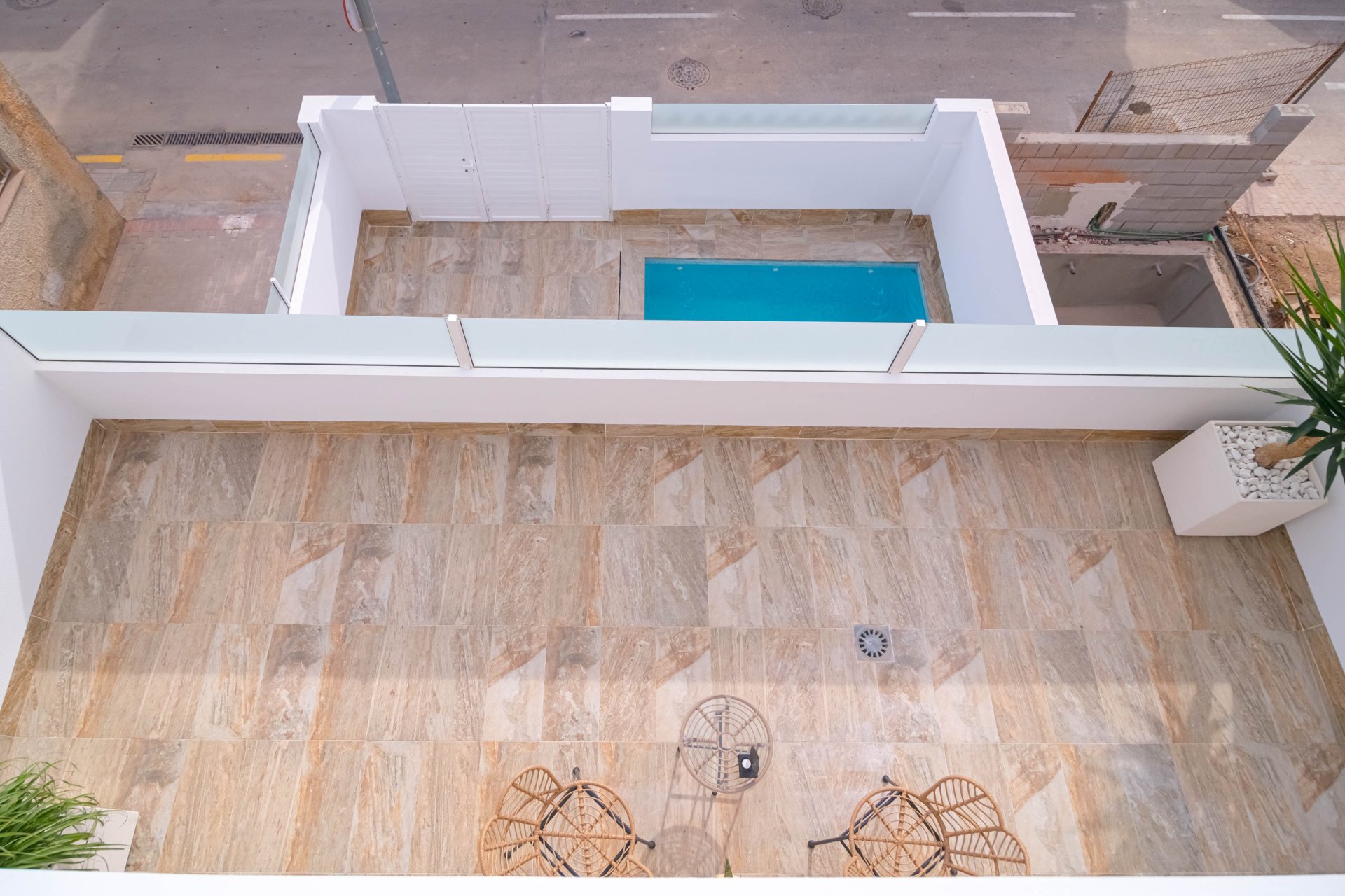 Nowy budynek - Kamienica - Jerónimo y Avileses