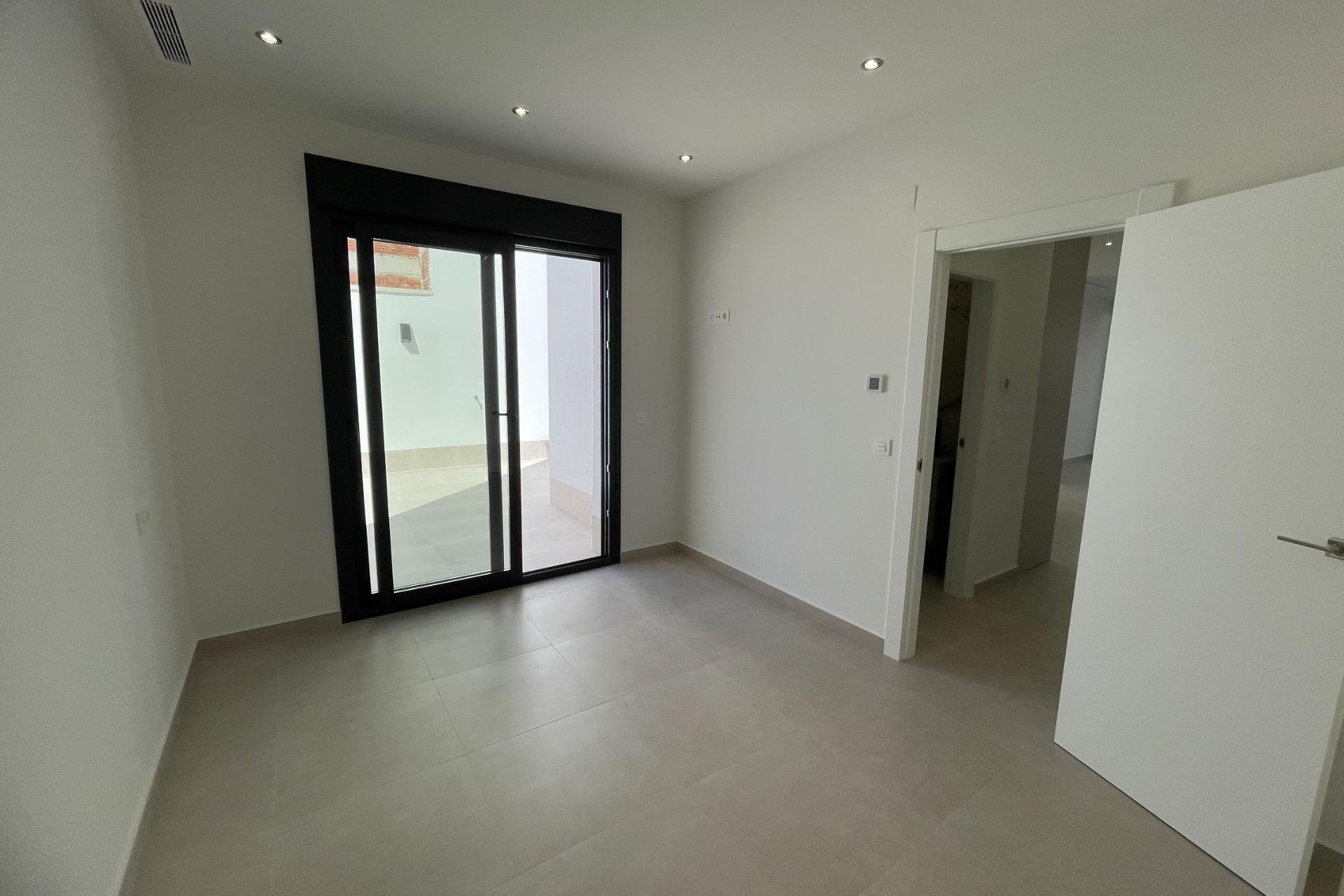 Nowy budynek - Villa - Almoradí