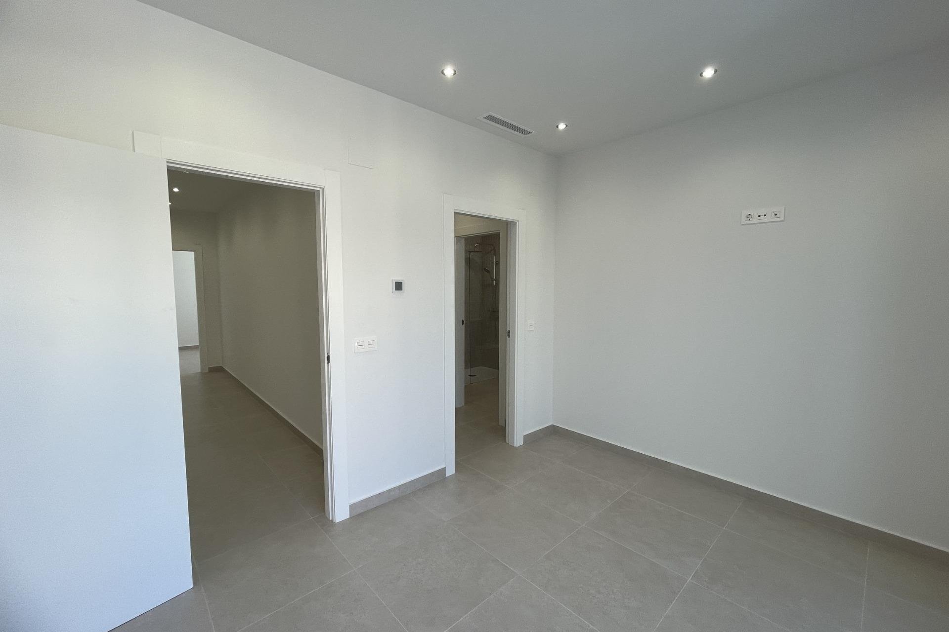 Nowy budynek - Villa - Almoradí