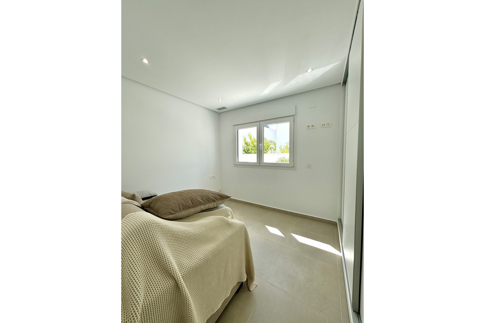 Nowy budynek - Villa - Benijofar