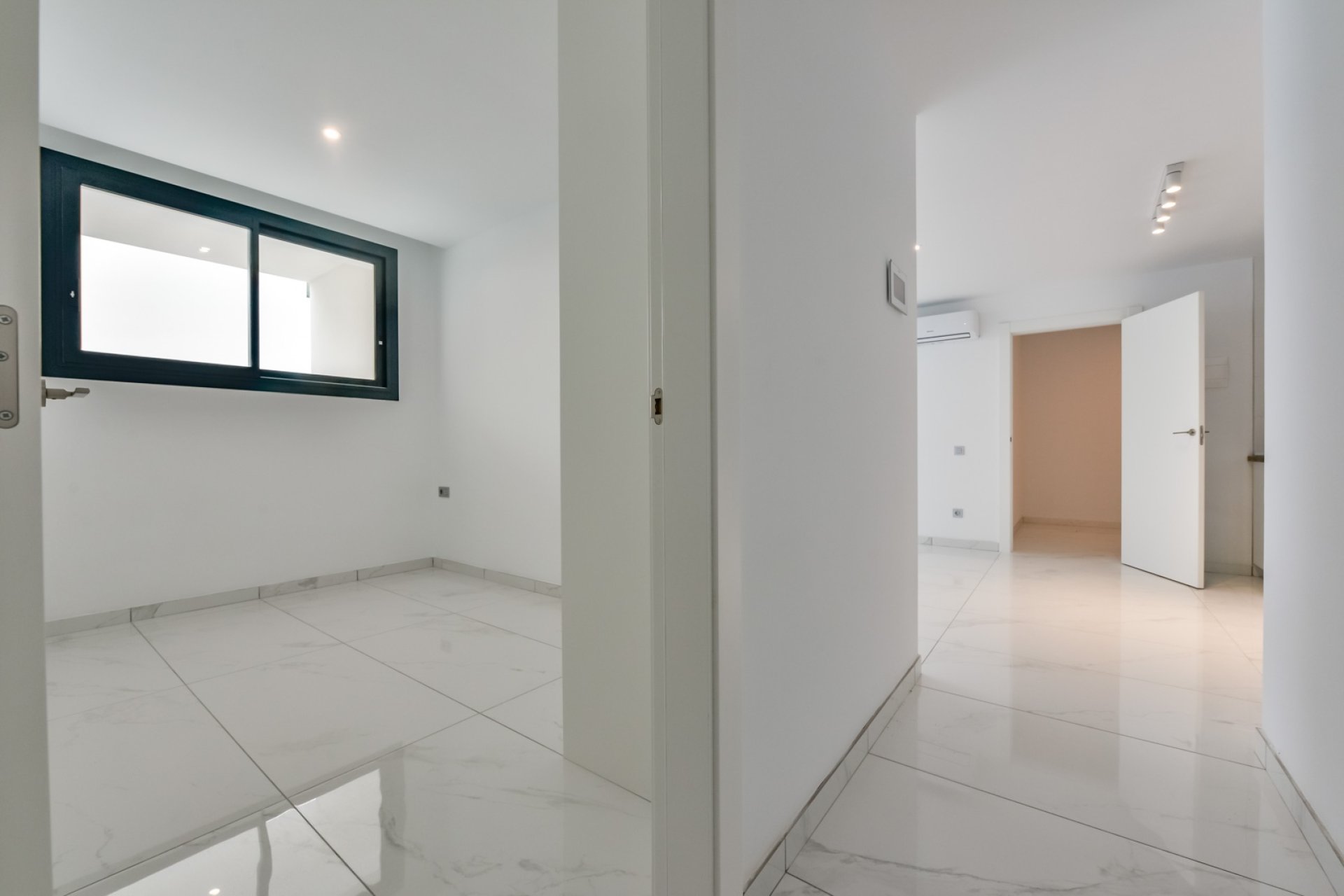 Nowy budynek - Villa - Finestrat