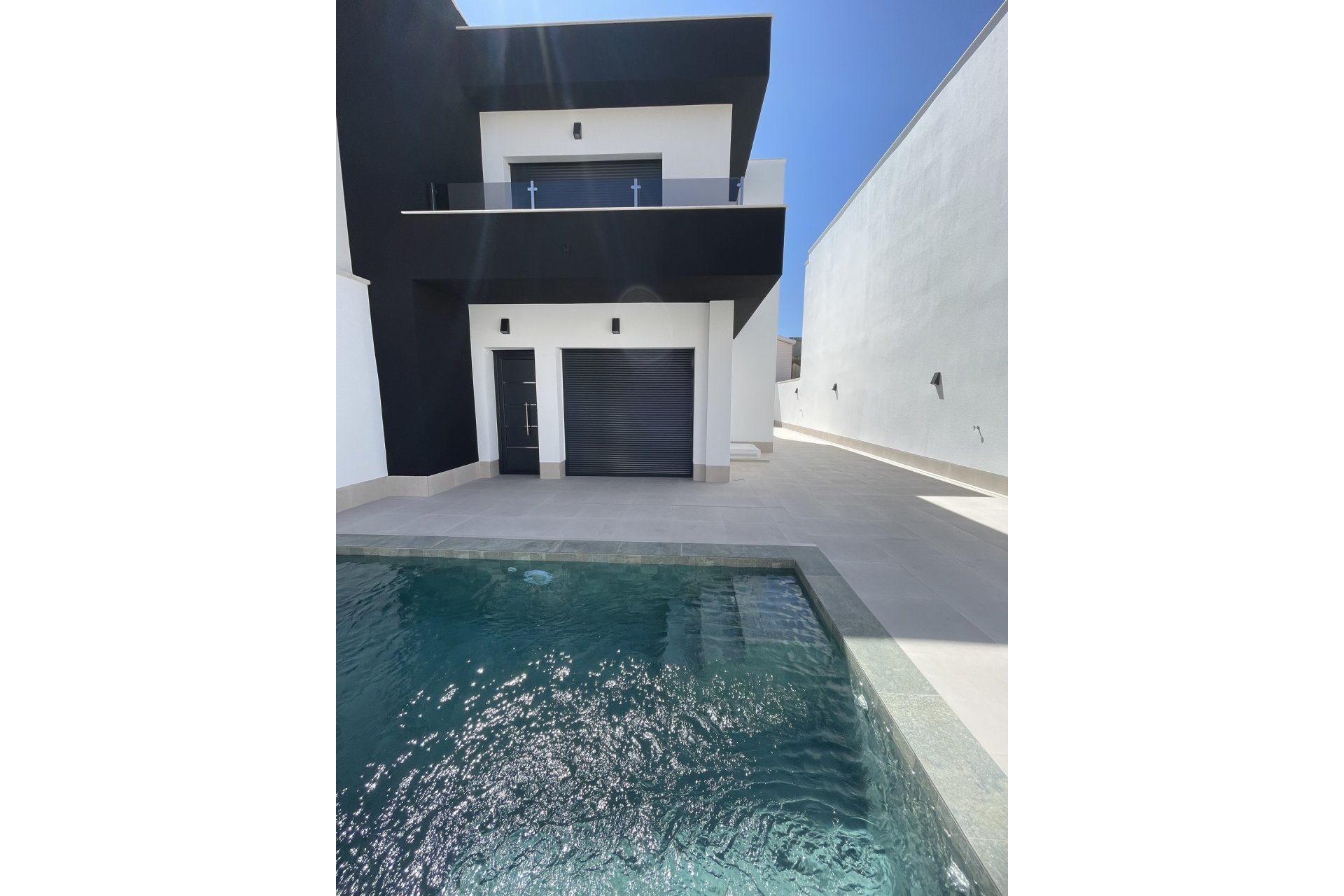 Nowy budynek - Villa - Heredades