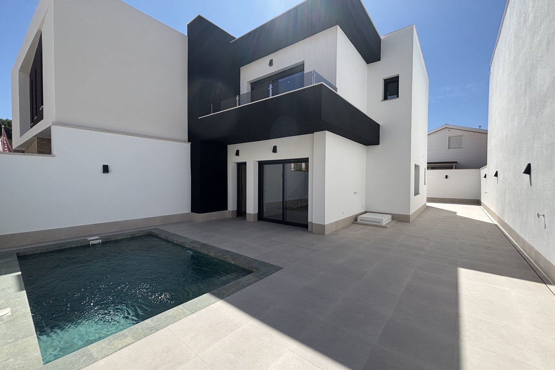 Nowy budynek - Villa - Heredades