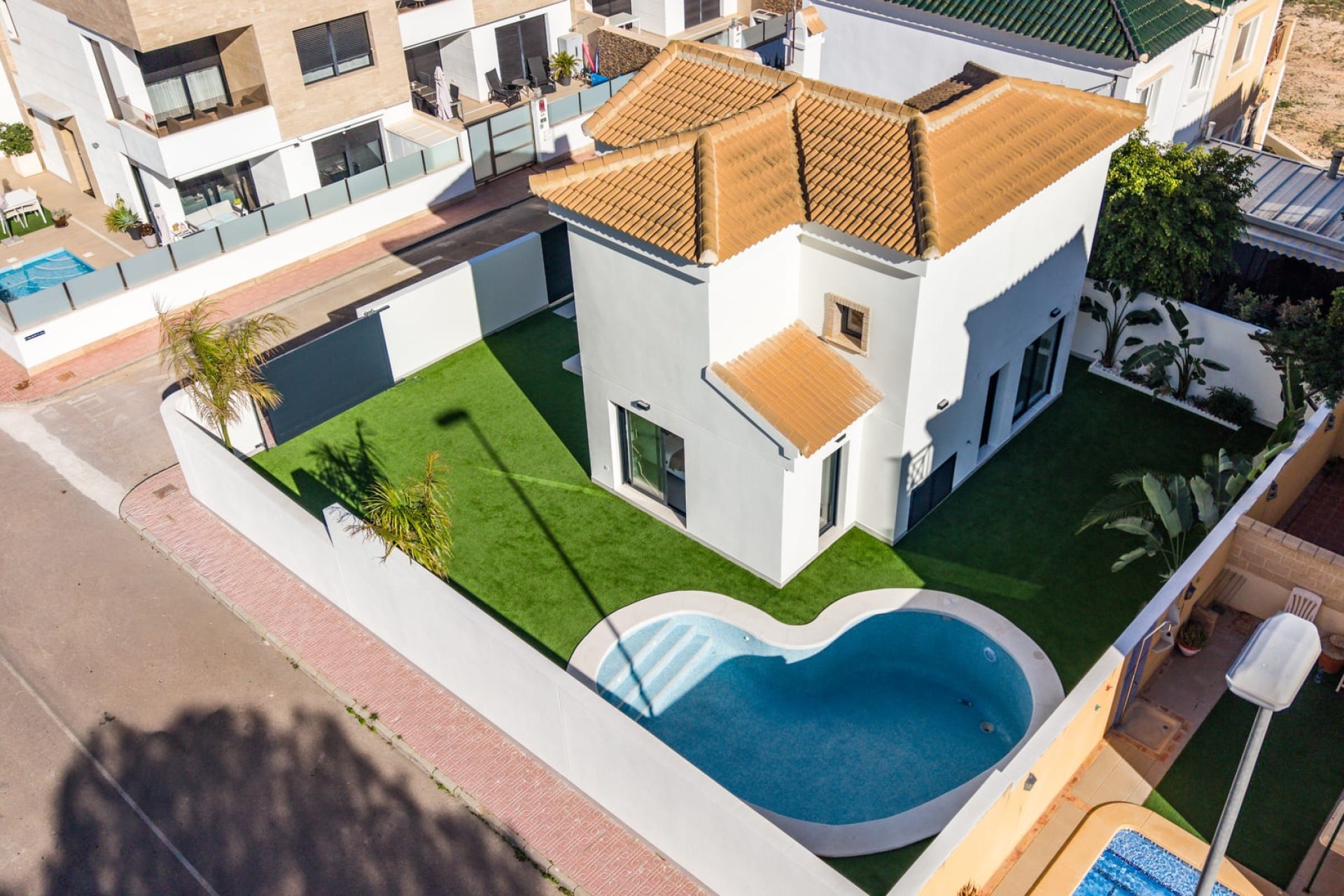 Nowy budynek - Villa - Orihuela Costa
