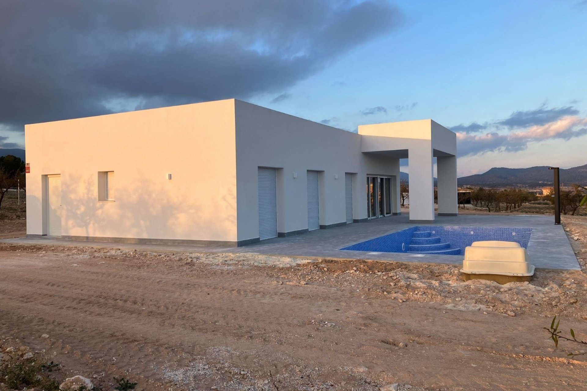 Nowy budynek - Villa - Pinoso