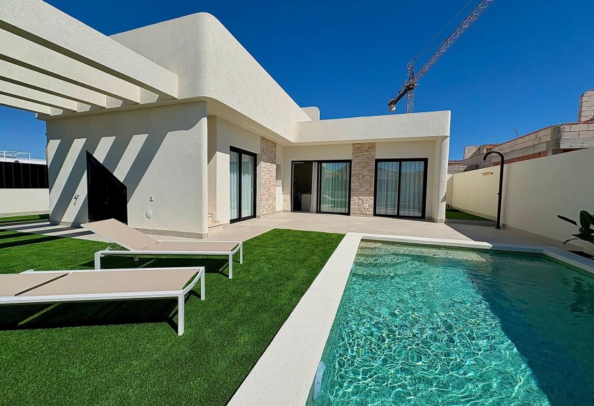 Nowy budynek - Villa - Roldán