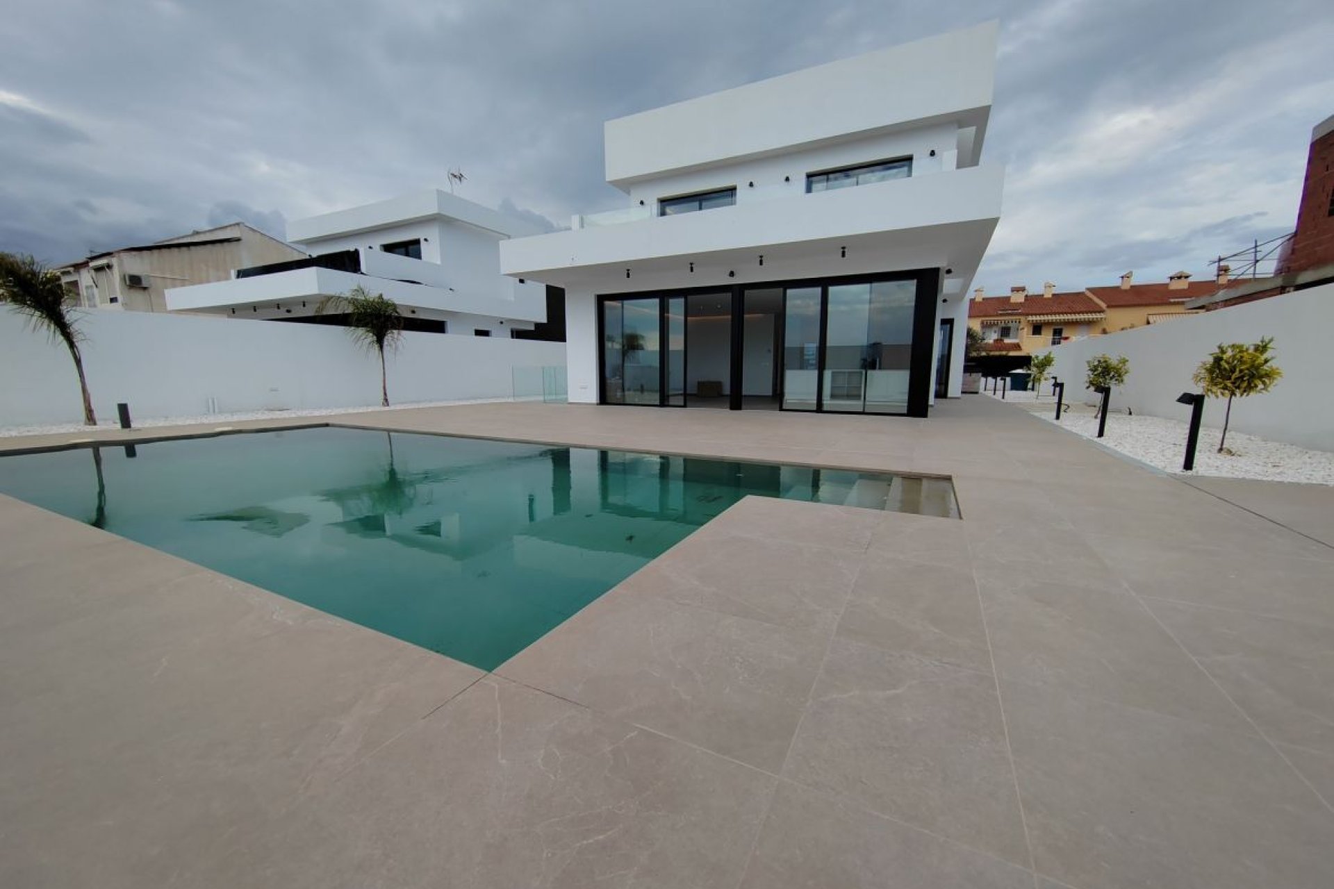 Nowy budynek - Villa - San Juan de Alicante
