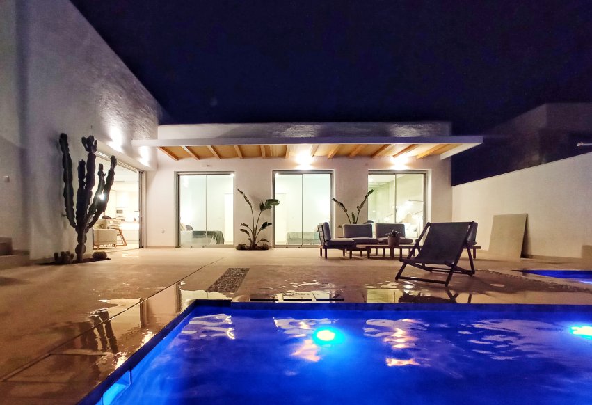 Obra nueva - Adosado - Benijofar