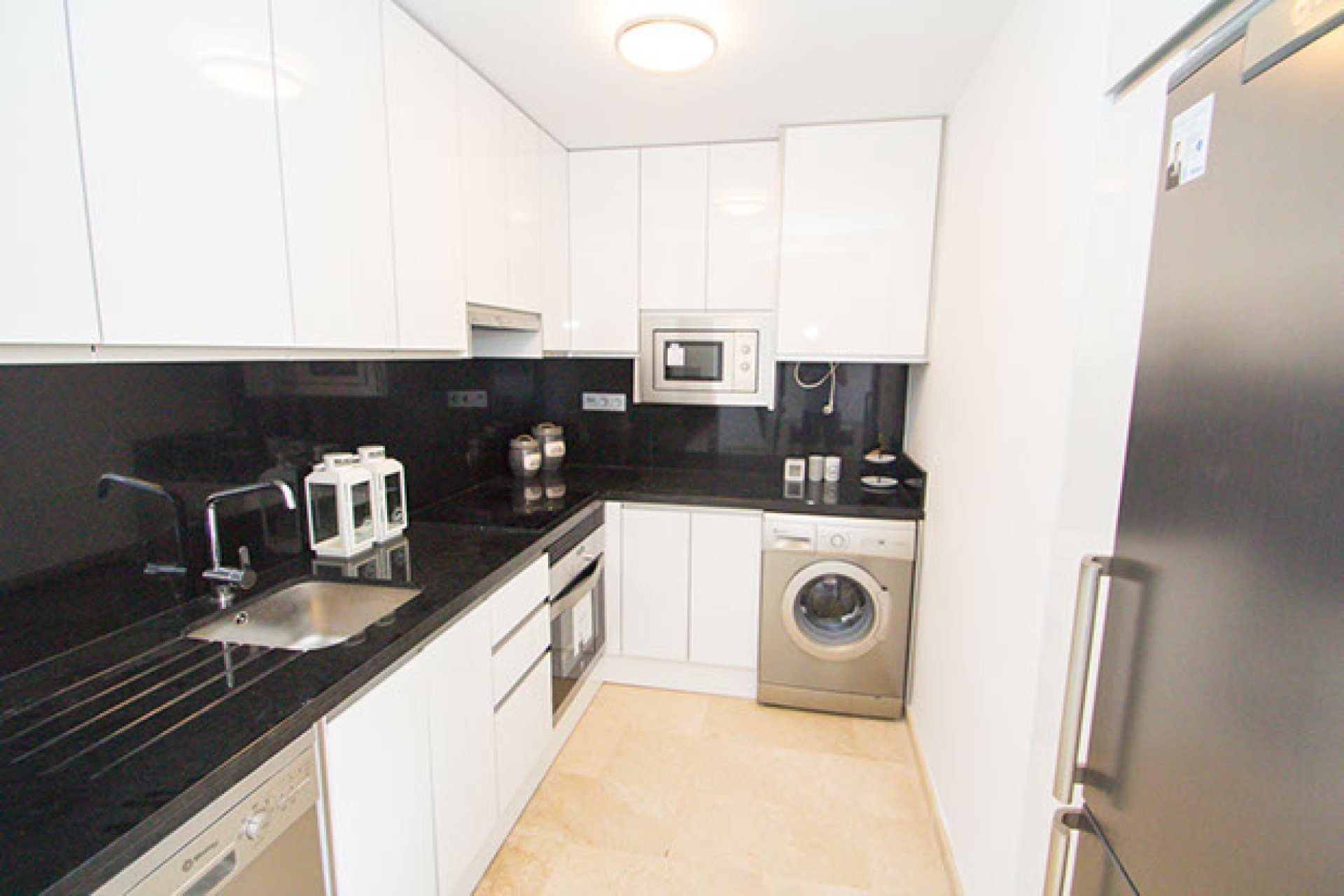 Obra nueva - Apartamento / piso - Res. Las Filipinas