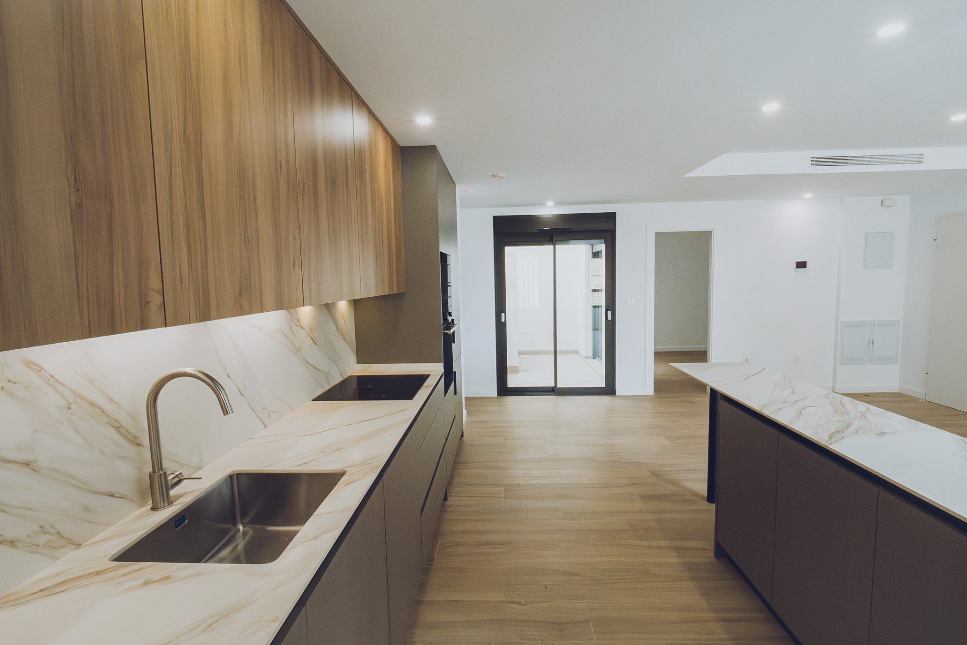 Obra nueva - Ático - Redován