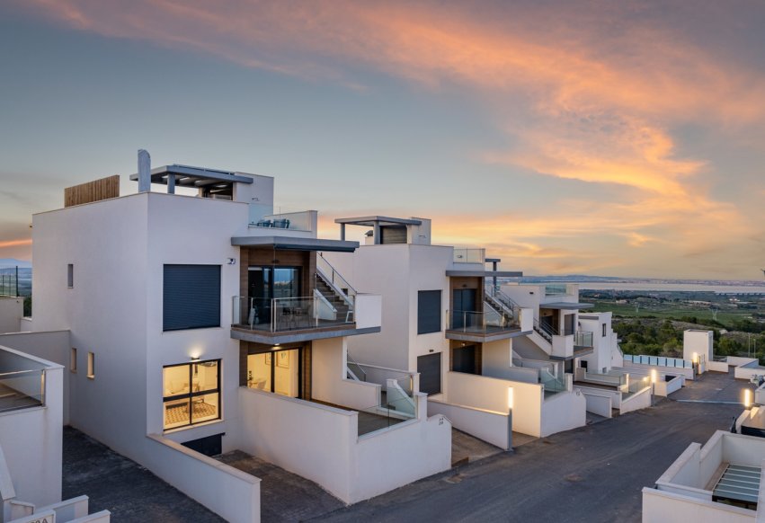 Obra nueva - Bungalow - San Miguel de Salinas