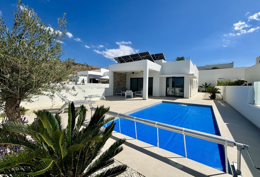 Obra nueva - Villa - Benijofar