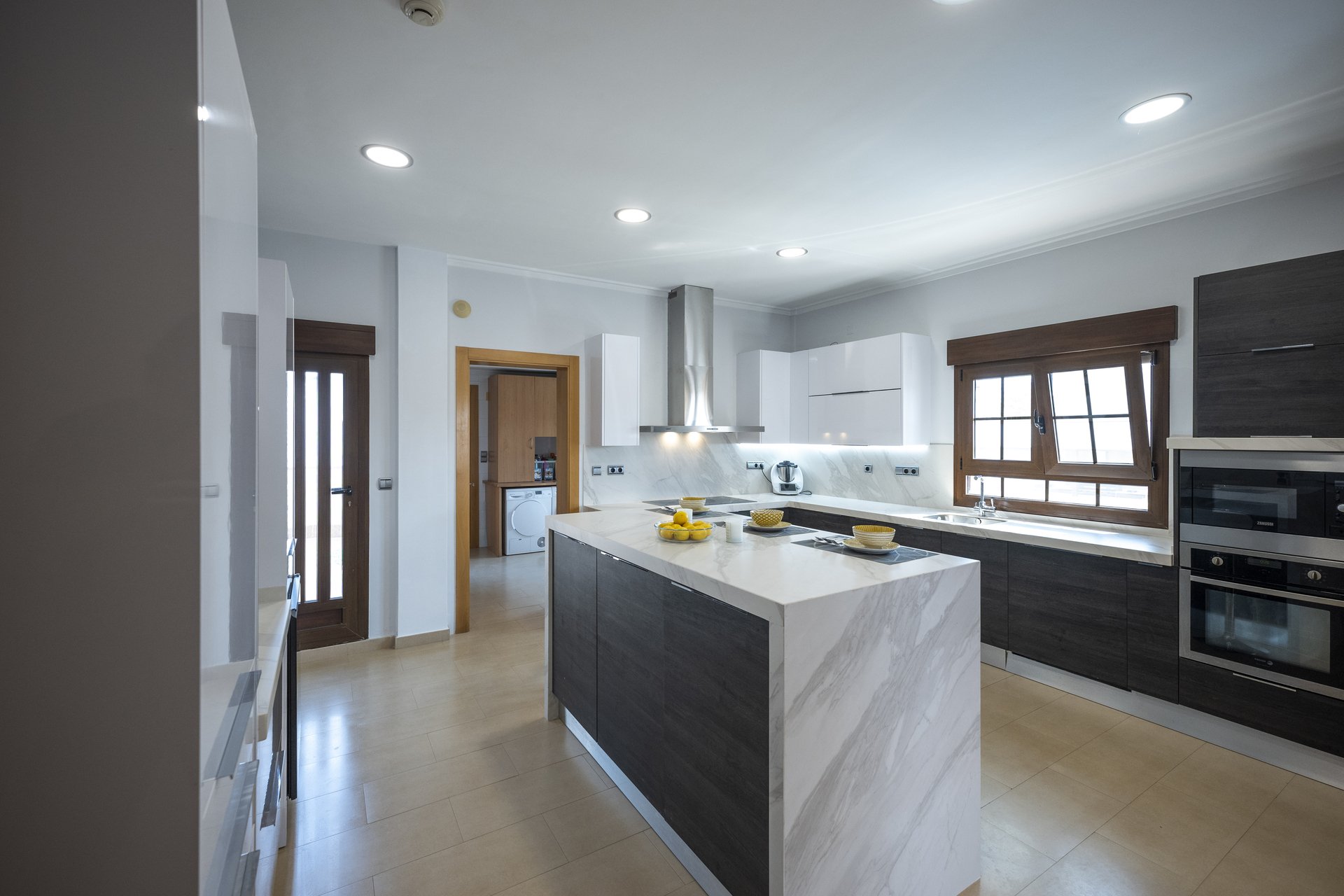 Obra nueva - Villa - Jerónimo y Avileses