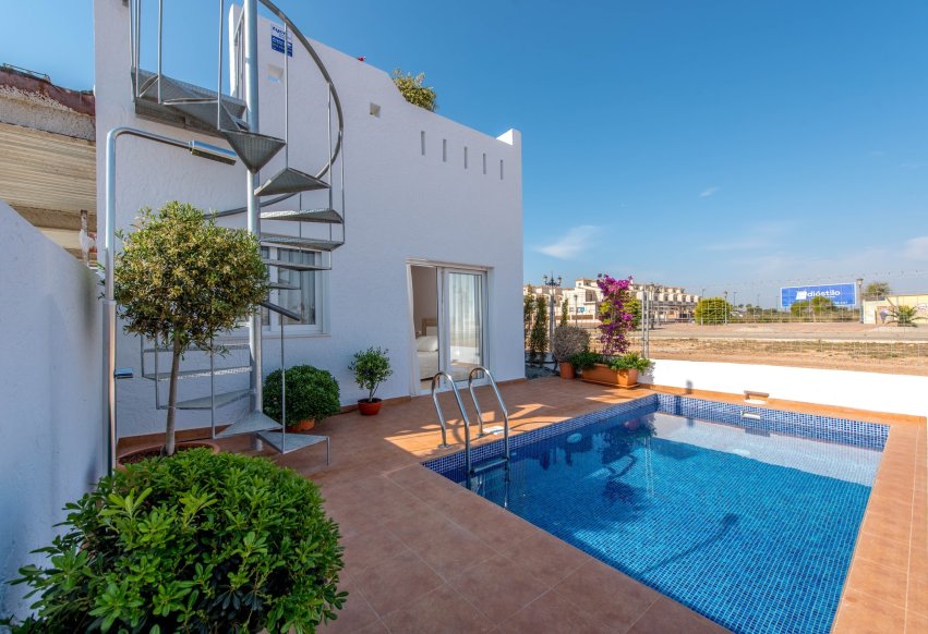 Obra nueva - Villa - Los Alcázares