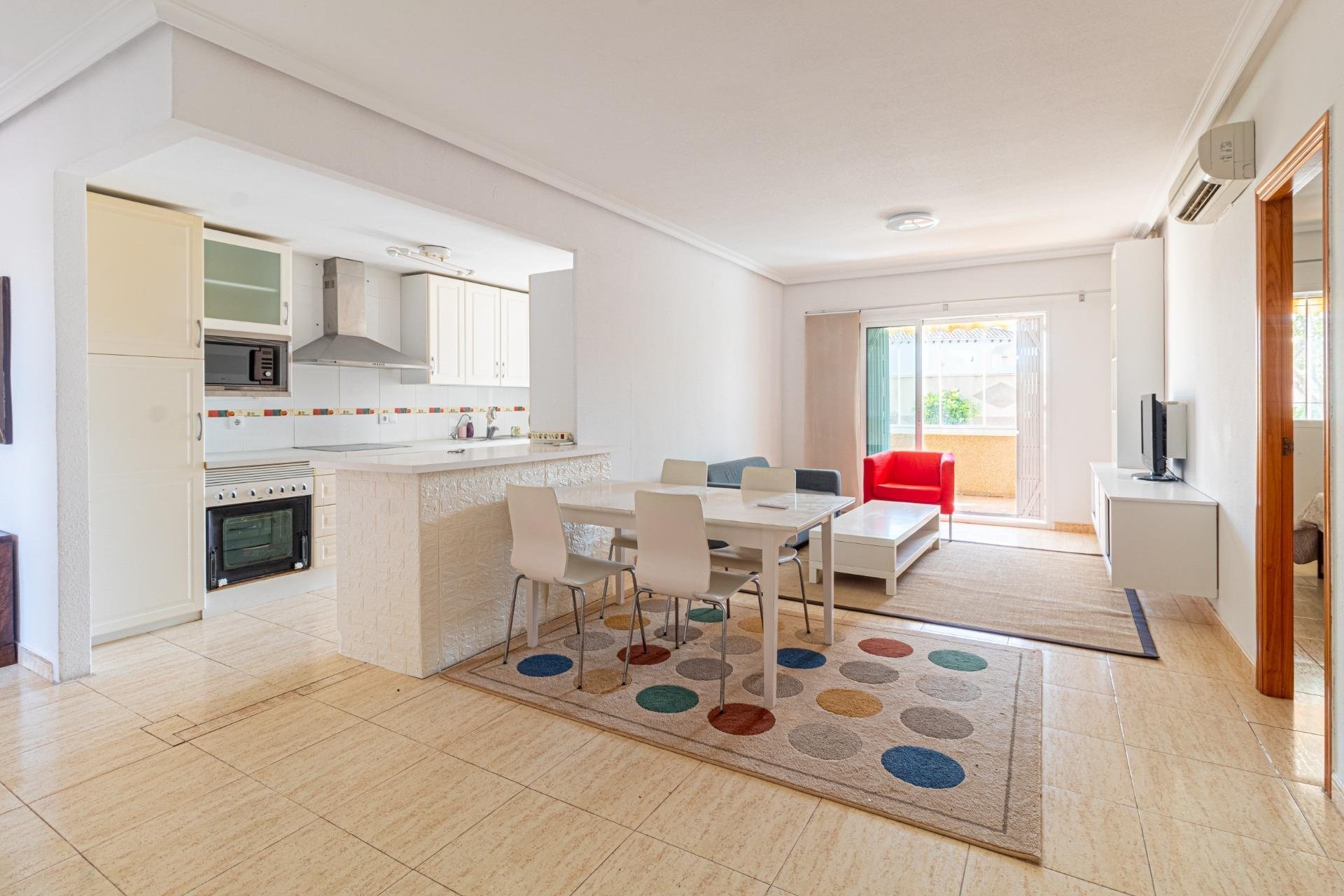 Odsprzedaż - Bungalow - Orihuela Costa - Punta Prima