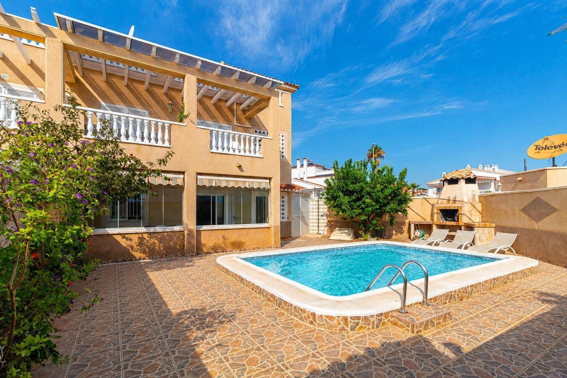 Odsprzedaż - Bungalow - Orihuela Costa - Punta Prima