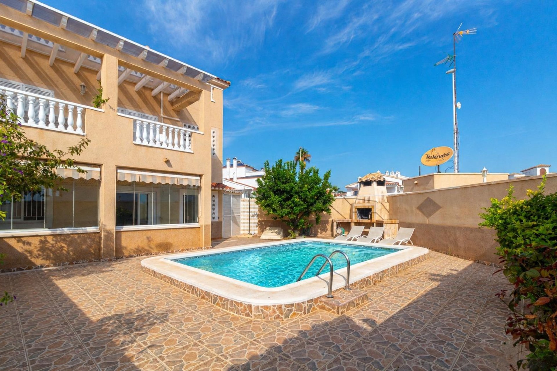 Odsprzedaż - Bungalow - Orihuela Costa - Punta Prima