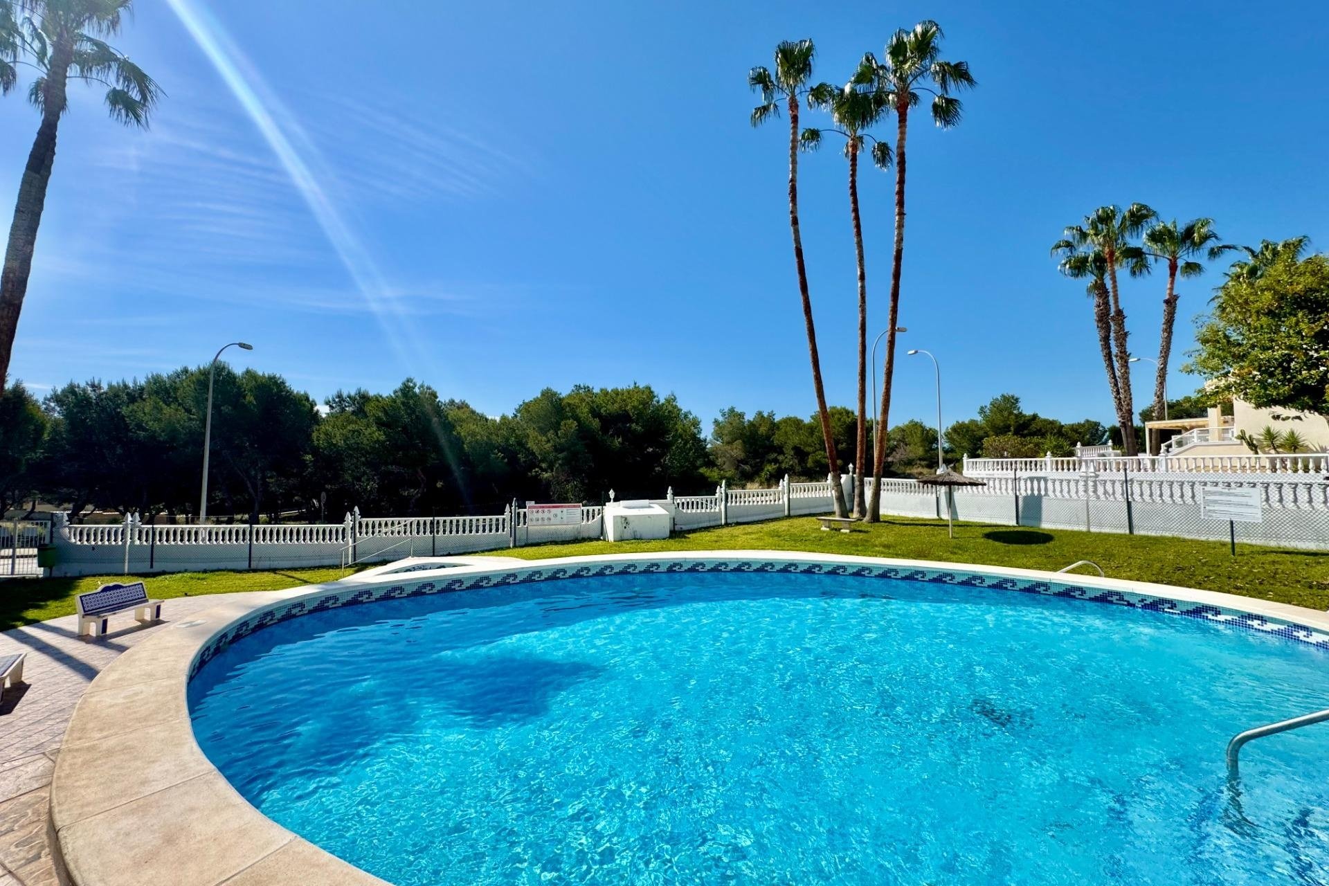 Odsprzedaż - Bungalow - Orihuela Costa - Villamartín-Las Filipinas