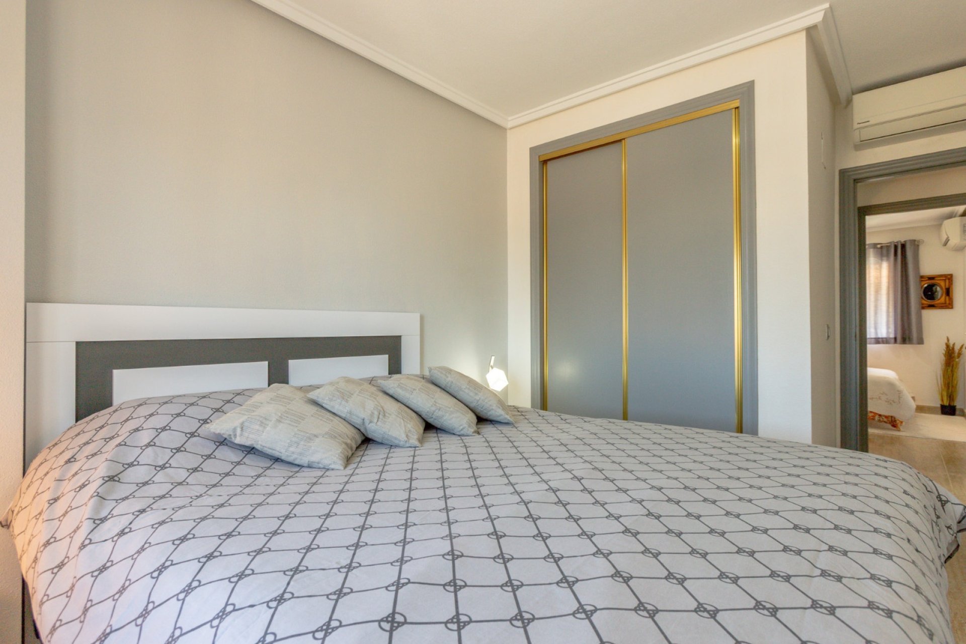 Odsprzedaż - Bungalow - Orihuela Costa - Villamartín