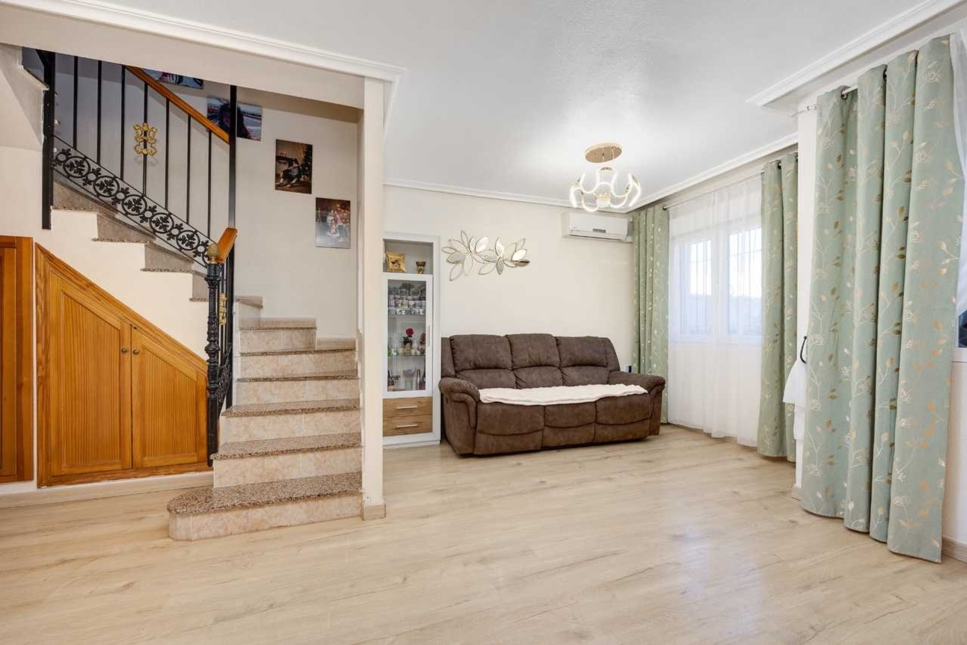 Odsprzedaż - Dupleks - Torrevieja