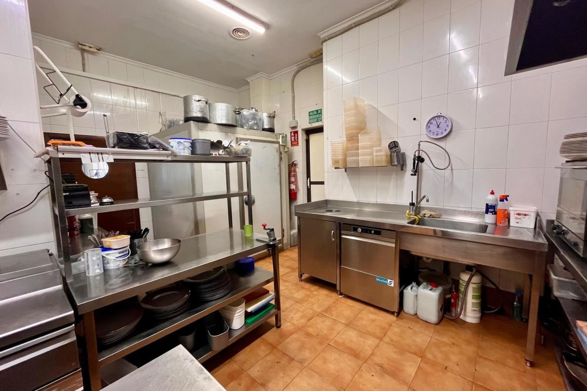 Odsprzedaż - Local comercial - Guardamar del Segura
