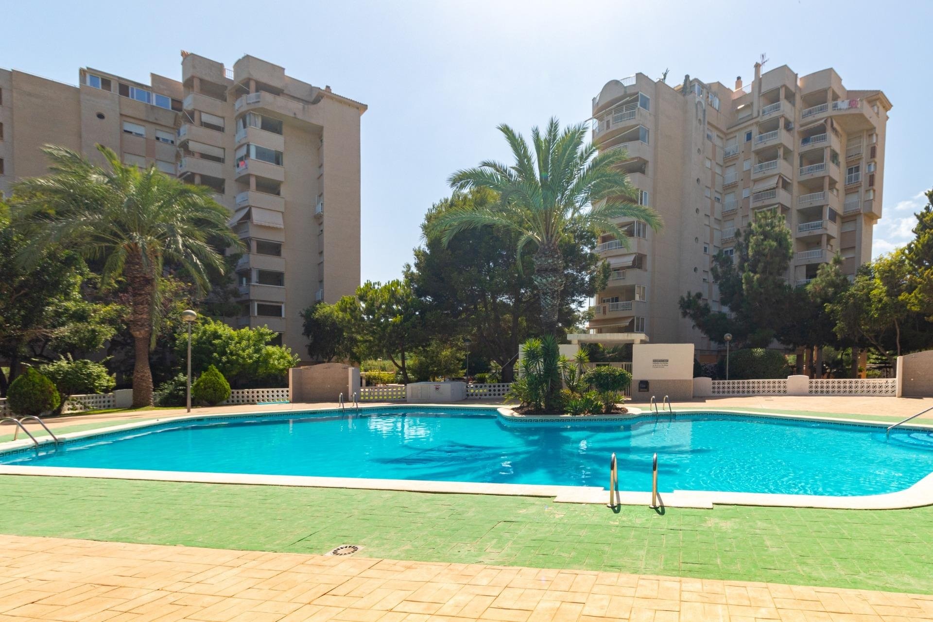 Odsprzedaż - Mieszkanie w bloku - Orihuela Costa - Campoamor