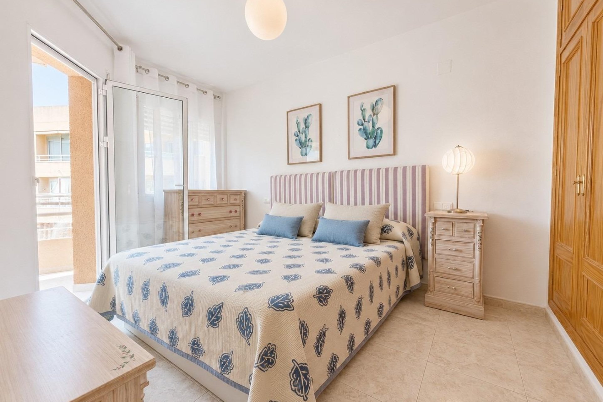 Odsprzedaż - Mieszkanie w bloku - Orihuela Costa - Campoamor