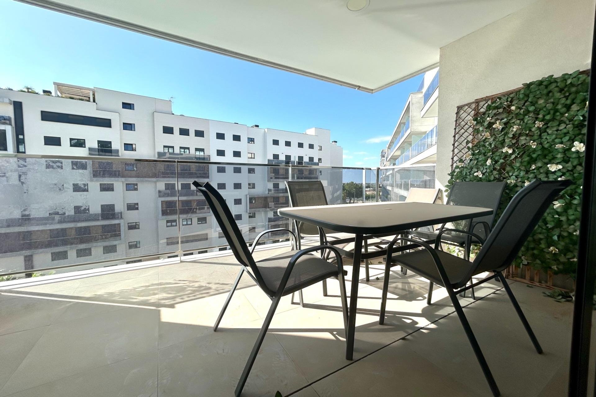 Odsprzedaż - Mieszkanie w bloku - Orihuela Costa - Campoamor