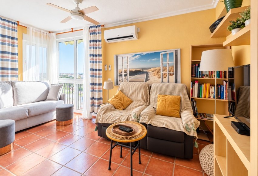 Odsprzedaż - Mieszkanie w bloku - Orihuela Costa - Campoamor