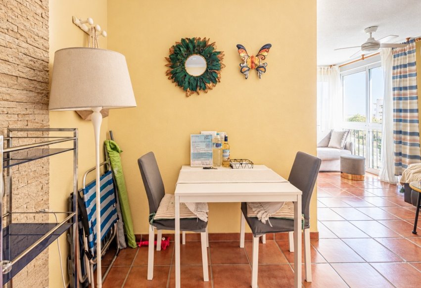 Odsprzedaż - Mieszkanie w bloku - Orihuela Costa - Campoamor