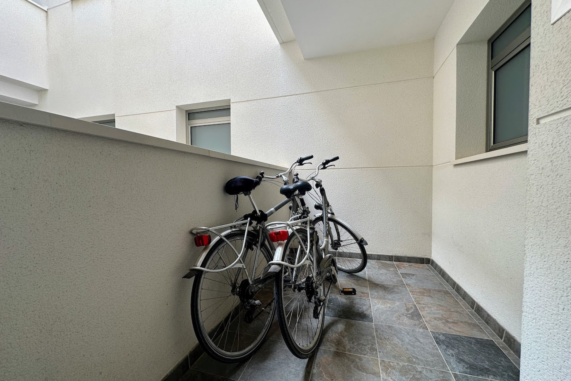 Odsprzedaż - Mieszkanie w bloku - Orihuela Costa - La Zenia