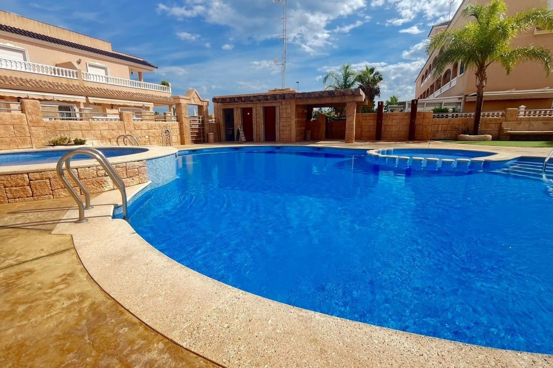 Odsprzedaż - Mieszkanie w bloku - Orihuela Costa - Los Dolses