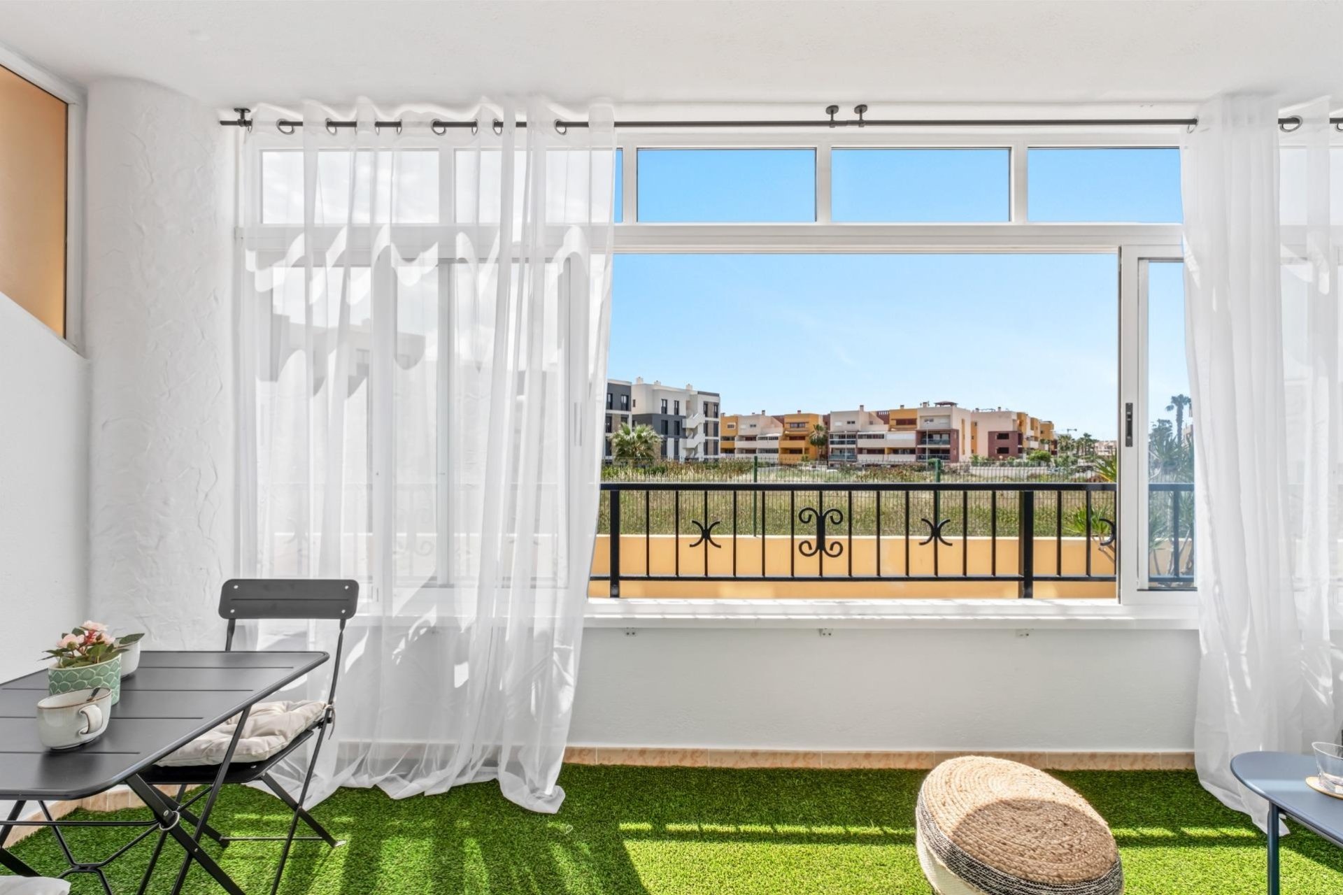 Odsprzedaż - Mieszkanie w bloku - Orihuela Costa - Playa Flamenca