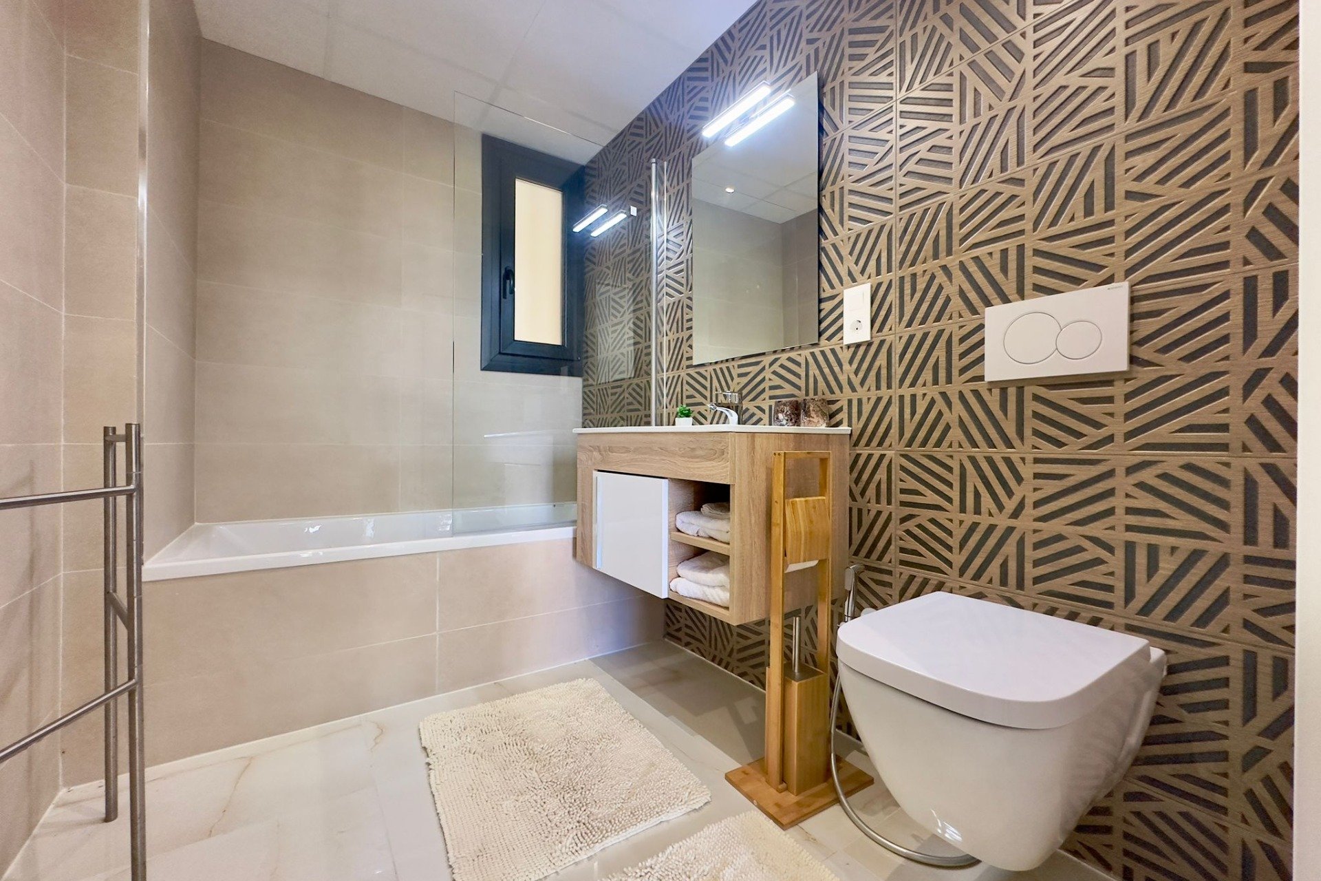 Odsprzedaż - Mieszkanie w bloku - Orihuela Costa - Playa Flamenca