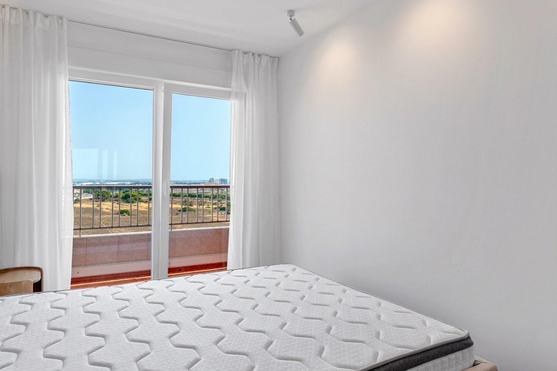 Odsprzedaż - Mieszkanie w bloku - Orihuela Costa - Punta Prima