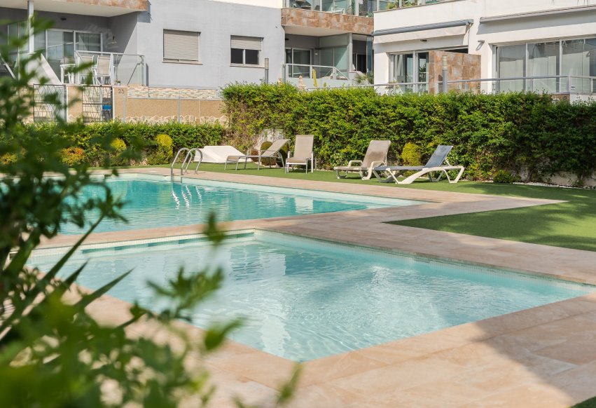 Odsprzedaż - Mieszkanie w bloku - Orihuela Costa - Punta Prima