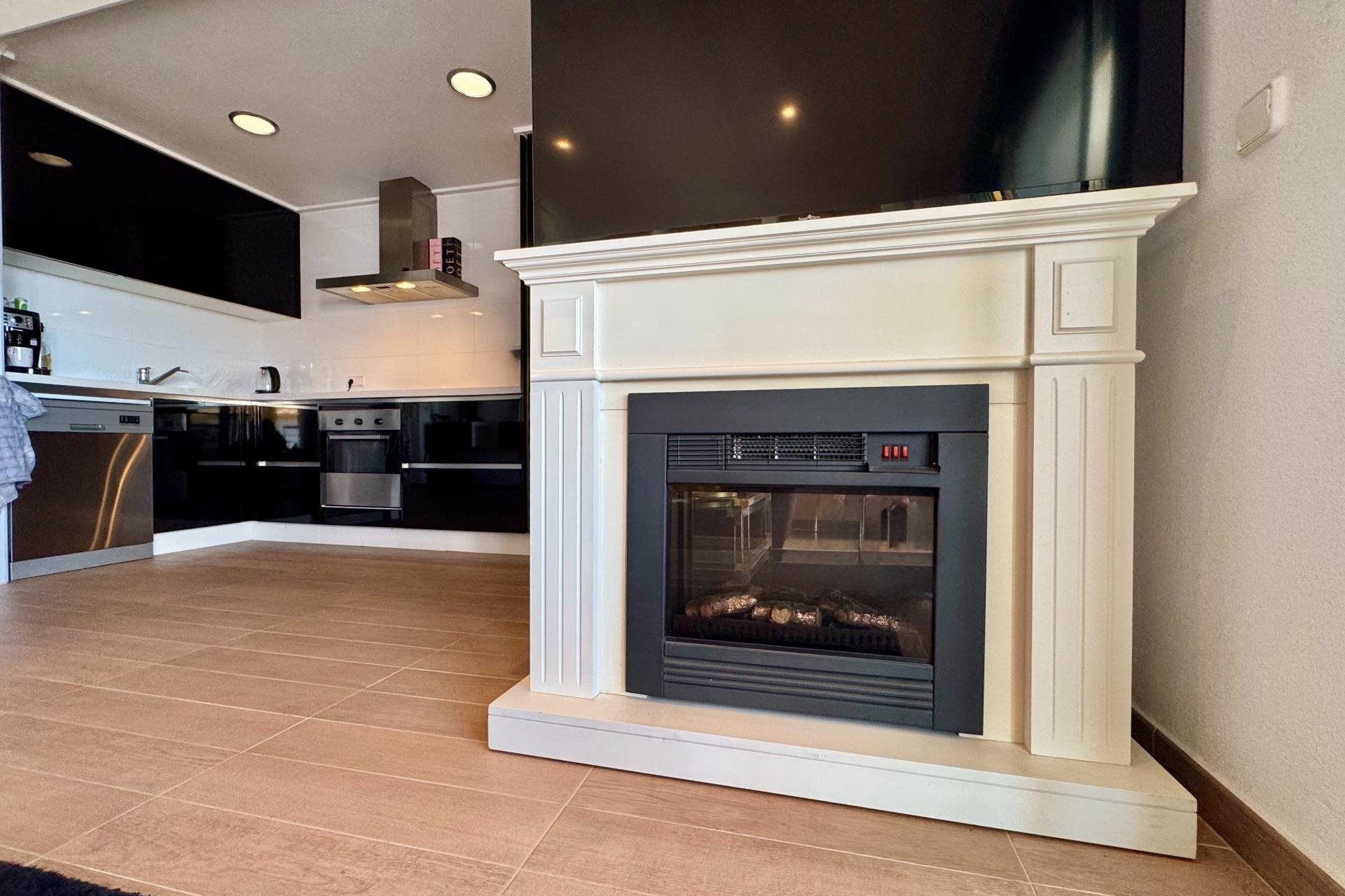 Odsprzedaż - Mieszkanie w bloku - Orihuela Costa - Villamartín-Las Filipinas