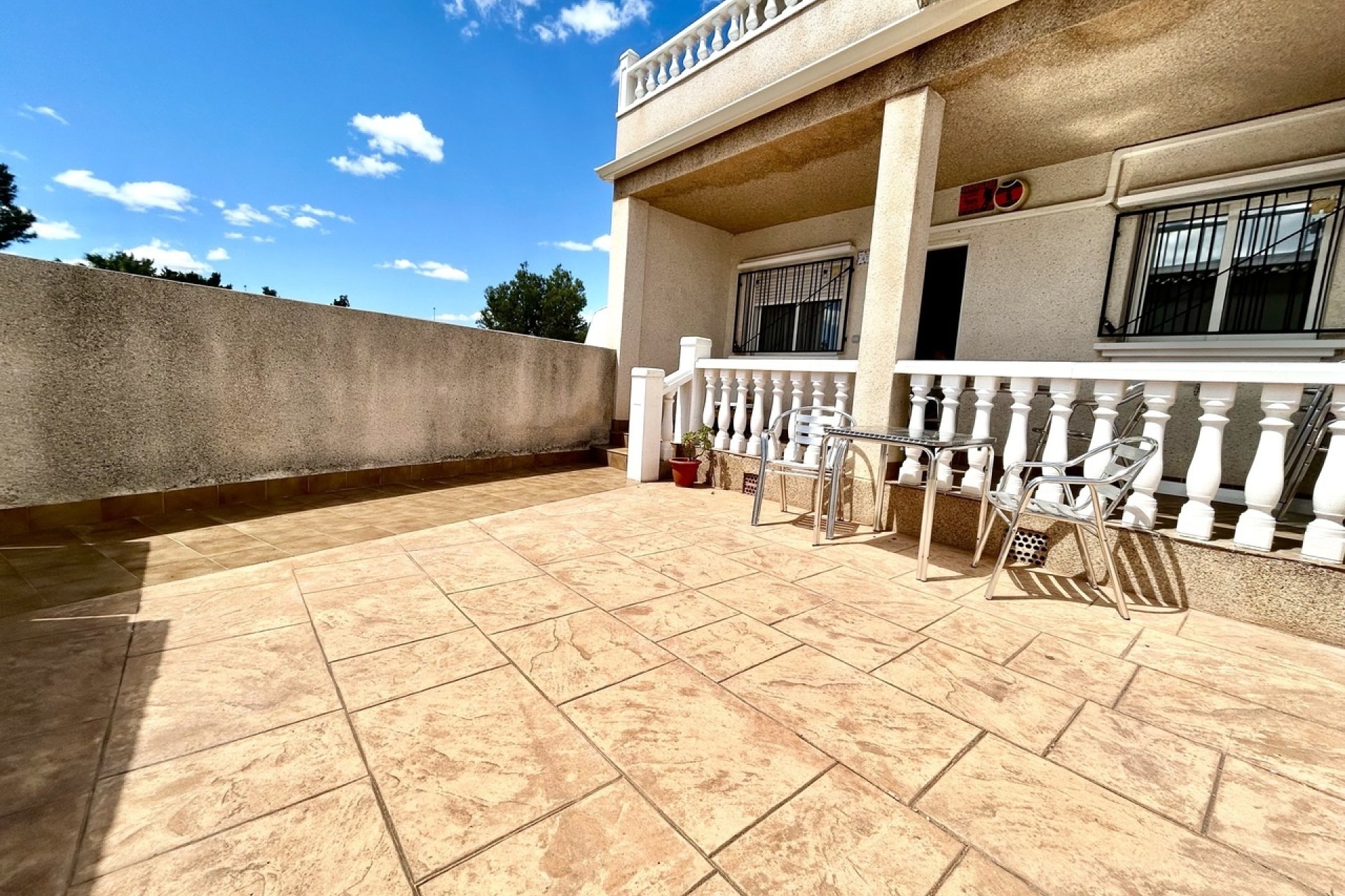 Odsprzedaż - Mieszkanie w bloku - Orihuela Costa - Villamartín