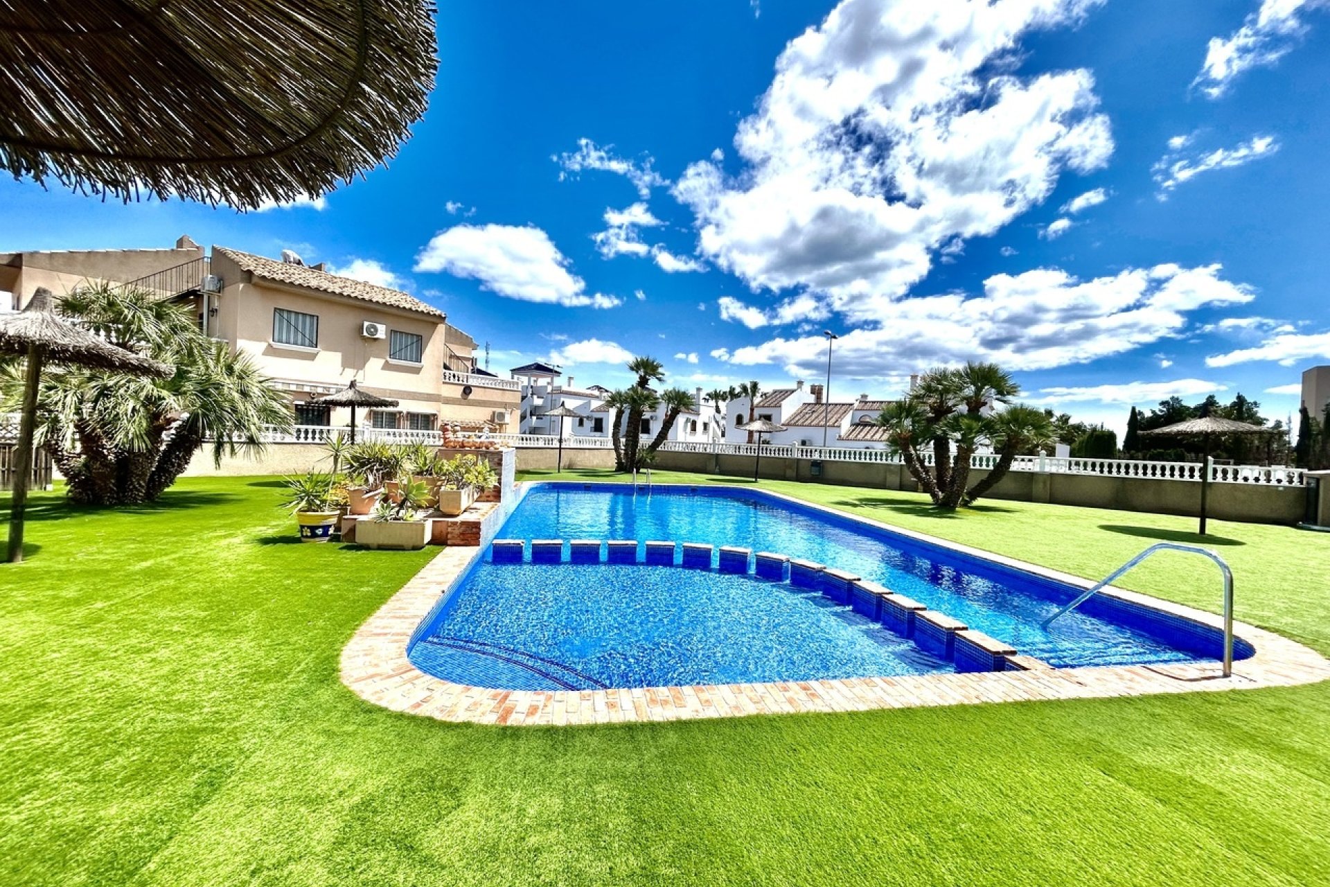 Odsprzedaż - Mieszkanie w bloku - Orihuela Costa - Villamartín