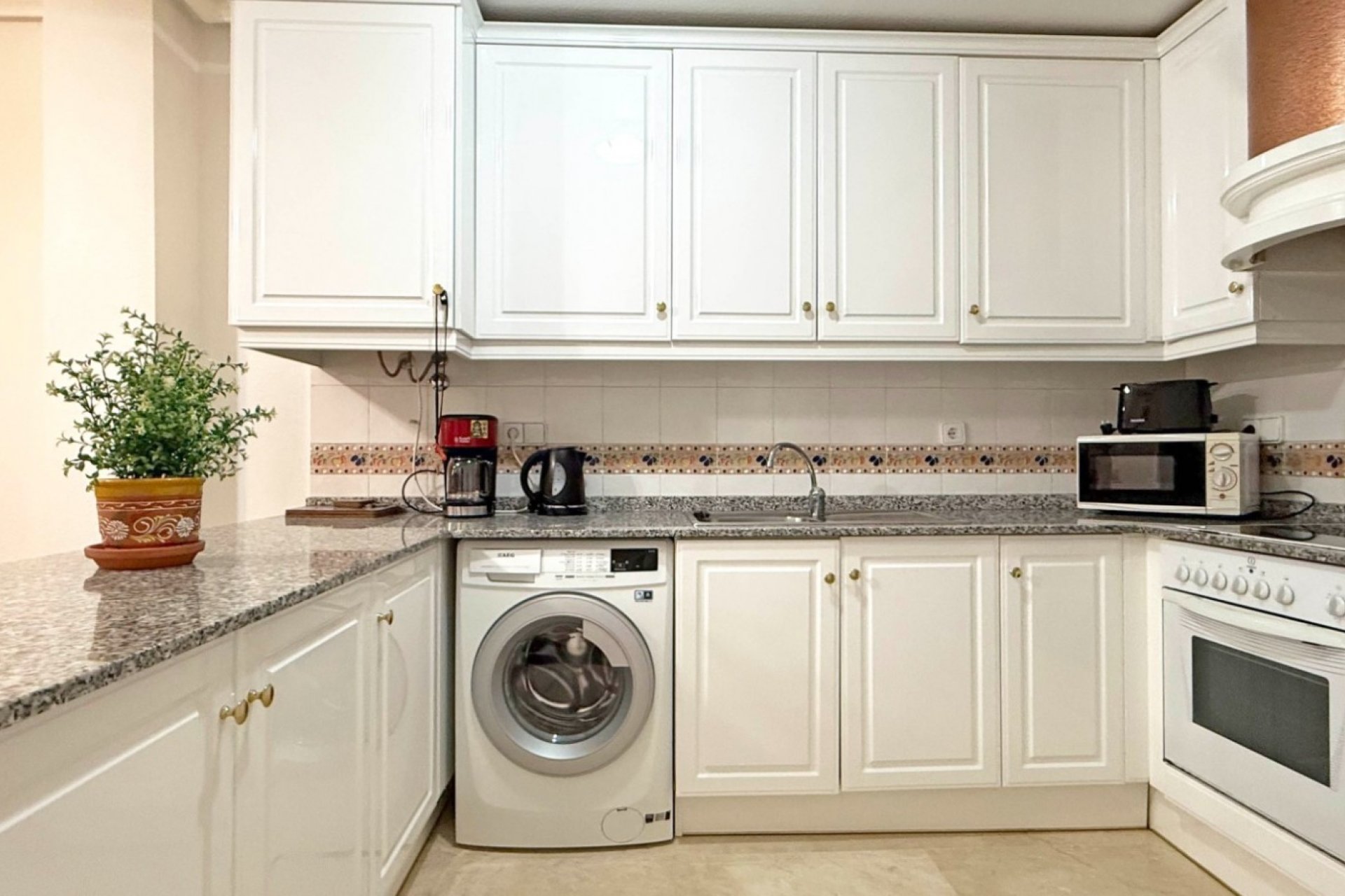 Odsprzedaż - Mieszkanie w bloku - Orihuela Costa - Villamartín