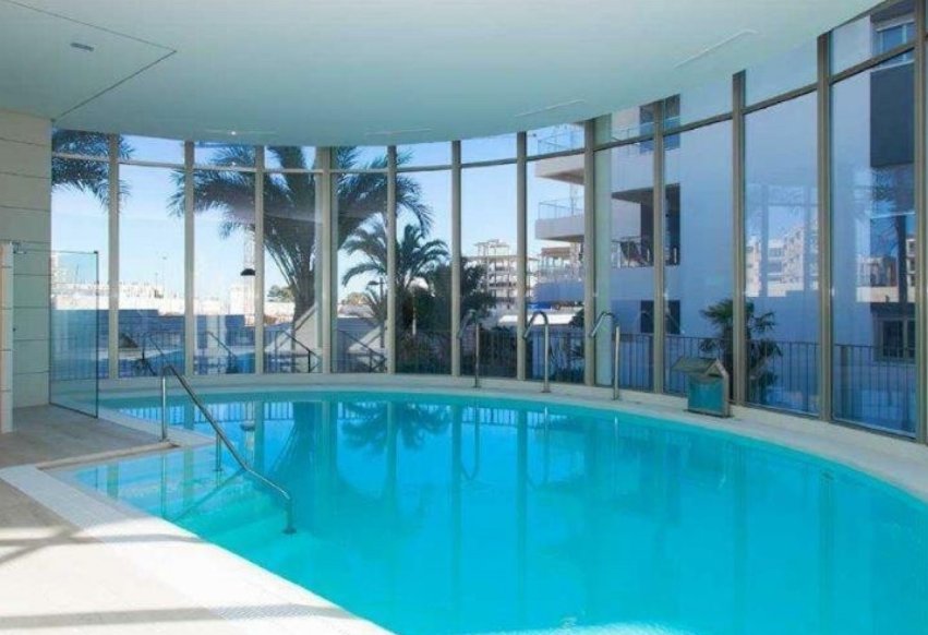 Odsprzedaż - Mieszkanie w bloku - Orihuela Costa - Villamartín