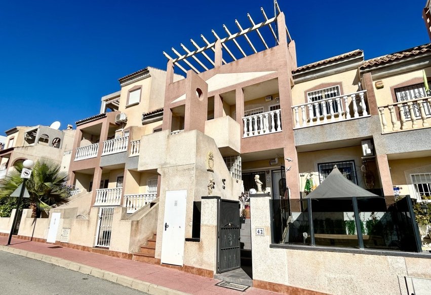 Odsprzedaż - Mieszkanie w bloku - Orihuela Costa - Villamartín