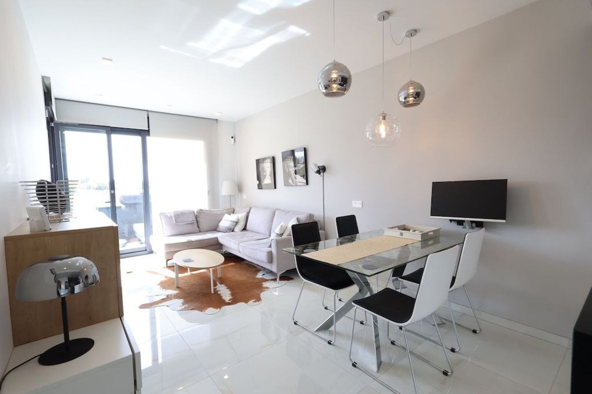 Odsprzedaż - Mieszkanie w bloku - Orihuela Costa