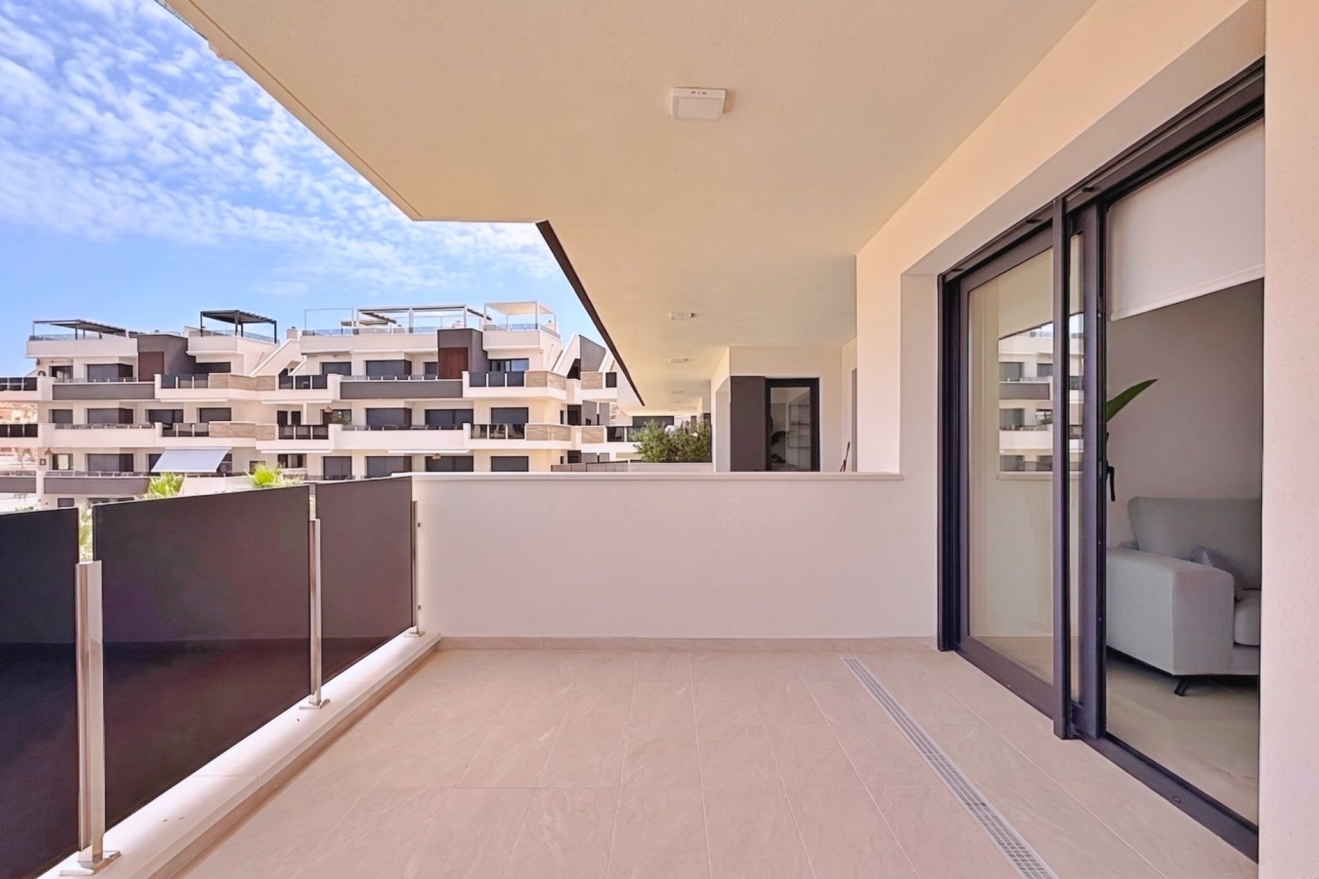 Odsprzedaż - Mieszkanie w bloku - Orihuela - Orihuela Costa