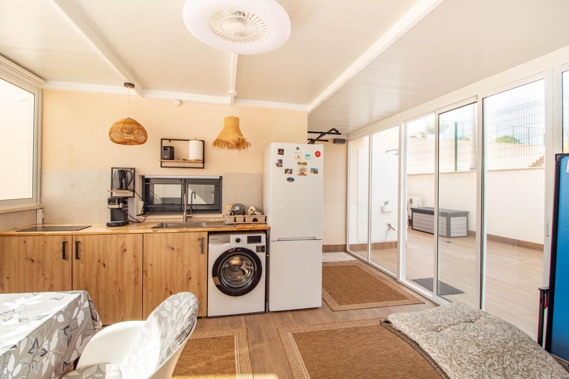 Odsprzedaż - Mieszkanie w bloku - San Miguel de Salinas