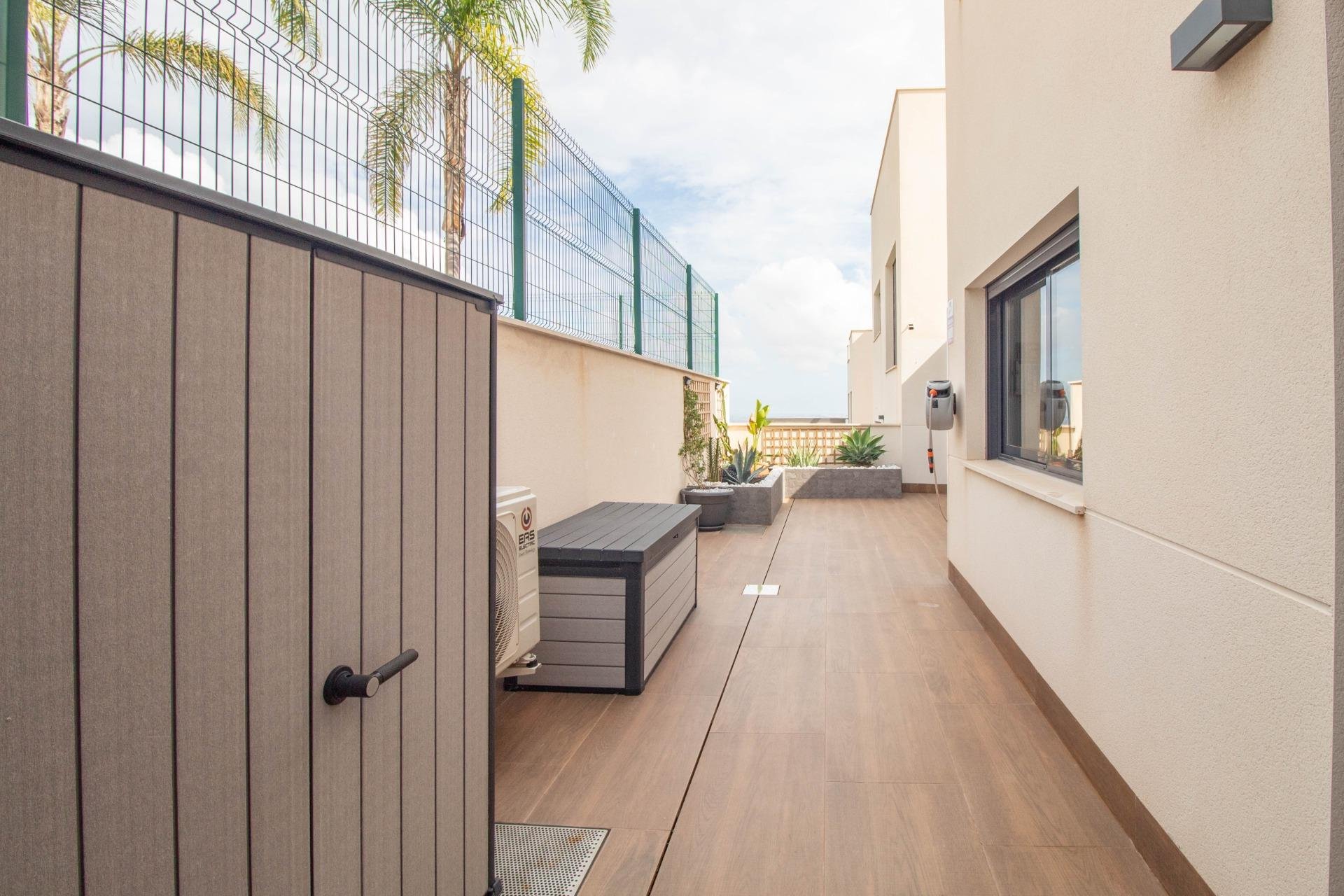 Odsprzedaż - Mieszkanie w bloku - San Miguel de Salinas