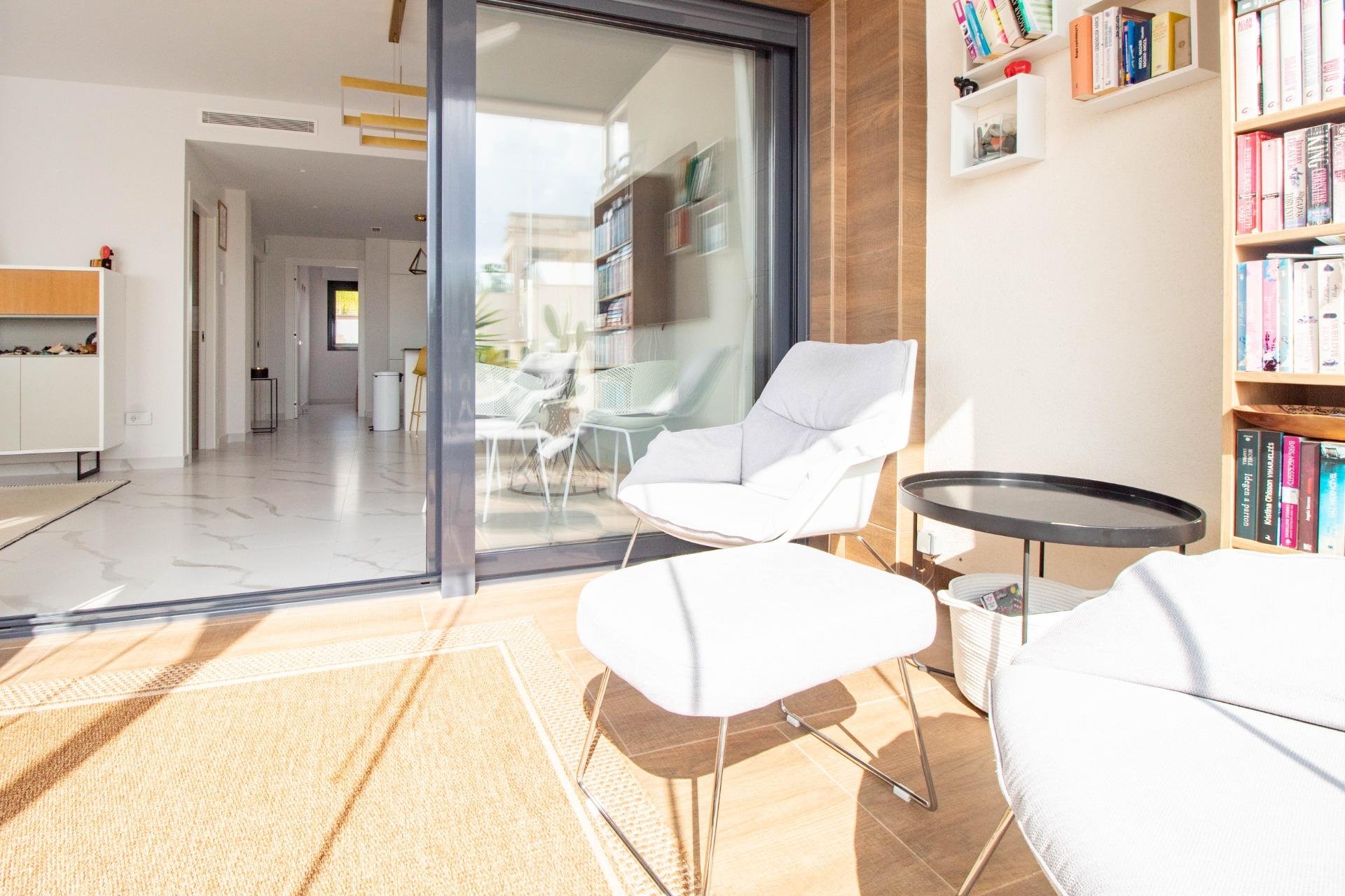 Odsprzedaż - Mieszkanie w bloku - San Miguel de Salinas